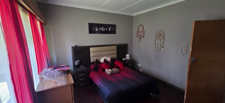 5 Bedroom Property for Sale in Songloed North West